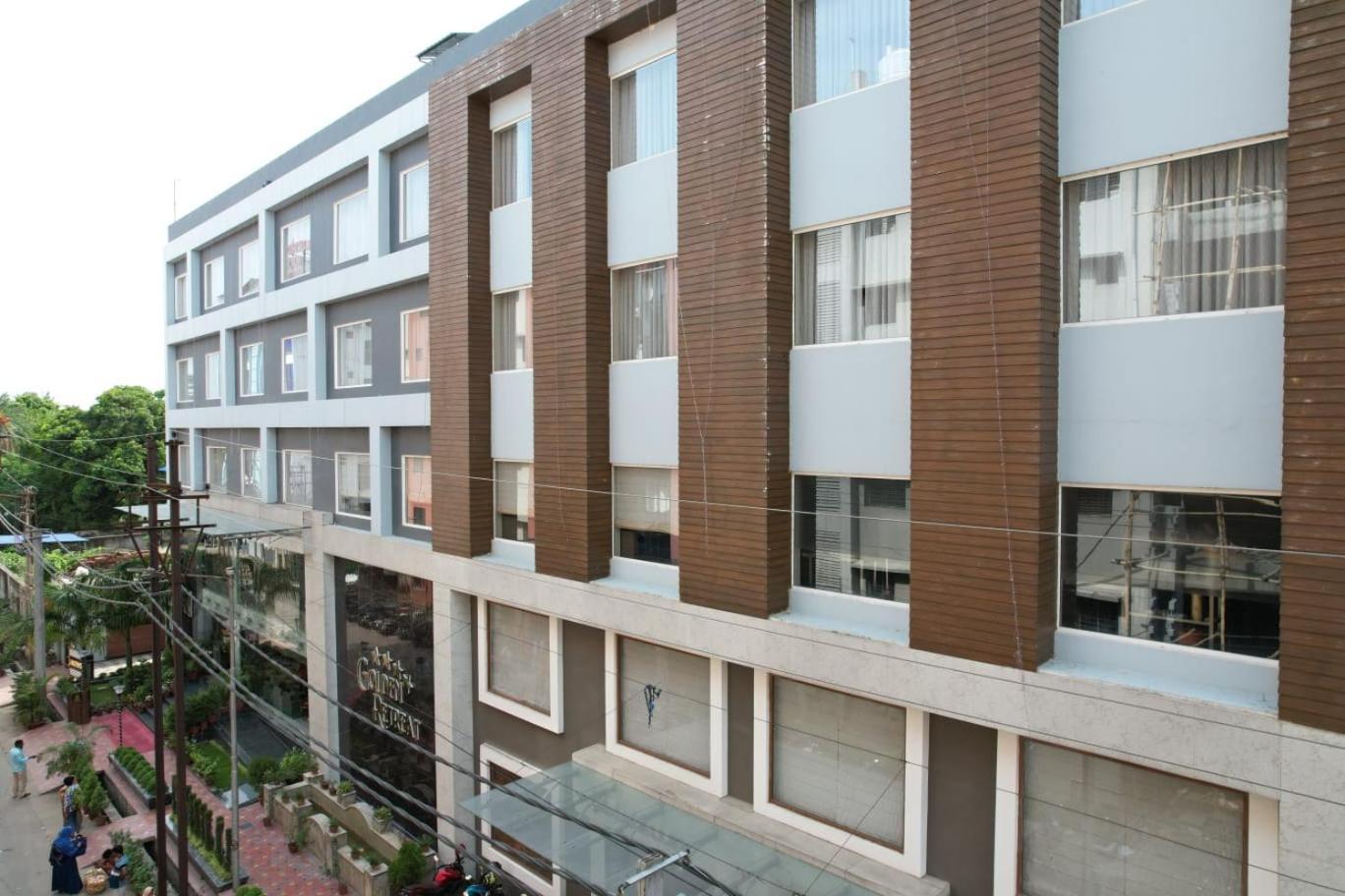 Golden Retreat Hotel Baharampur Bagian luar foto